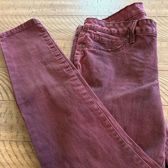 Cabernet 🍷 Colored Skinny Stretch Jeans 👖 by Jessica Simpson - Picture 1 of 17